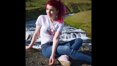 Jaribu kutocheza na Streamer Olyasha 1080p (Metronome)